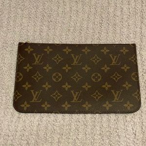 Louis Vuitton Neverfull Monogram Pochette